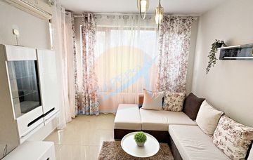 Słoneczny Brzeg, dwupokojowy, umeblowany z widokiem na basen, Akt 16, prąd dla gospodarstwa domowego, kompleks Sun Flower