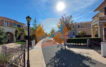 Поморие, триетажна къща лукс с басейн, камина, паркомeстa, гледка море, Виктория Роял Гарден (Victoria Royal Garden)