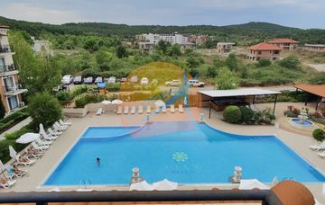 Sozopol, Lilly Beach Resort, 150 m od plaży Veselie, duży apartament pod klucz z dwiema sypialniami i widokiem na basen, kurort Lilly Beach