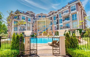 Sunny Beach, furnished studio in a boutique new complex with a spa center, Izzida Palace 2