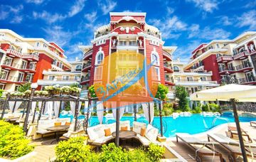 Sunny Beach, spacious three-room furnished with pool view, Messembria Resort