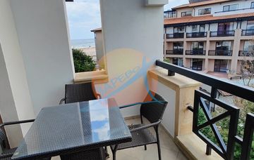 Lozenets, Oasis Beach Club, deux pièces meublé avec une magnifique vue jardin et mer, Oasis Beach Club, Lozenets.