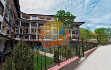 Приморско, нов апартамент на партер с двор, до ключ, Грийн Парадайс  IV (Green Paradise IV)