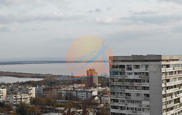 Bourgas, centre, appartement d'une chambre avec vue, immeuble de luxe sur le boulevard Demokratsia, résidence CHANTRER, acte 16 !
