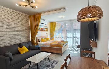 Bourgas, Centre, Boulevard Demokratsia, appartement d'une pièce pour 2+1