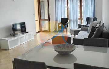 Лозенець, Oasis Beach Club, двокімнатна мебльована з чудовим видом на сад і море, Oasis Beach Club, Лозенець.