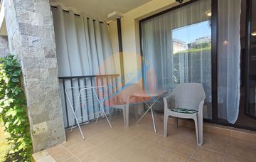 Zielone życie, Kavatsi, Sozopol. Do wynajęcia sezon 2025! Umeblowane studio na parterze z werandą, w Green Life Sozopol - MINIMUM 7 D