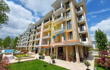 Sunny Beach, furnished new two-room maisonette with pool view, Emilia Romana Park